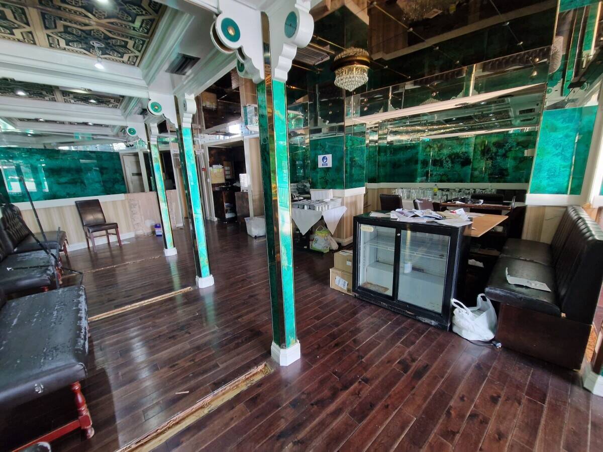 Prime Commercial Property for Lease Directly Opposite Southgate Tube Station Photo 6