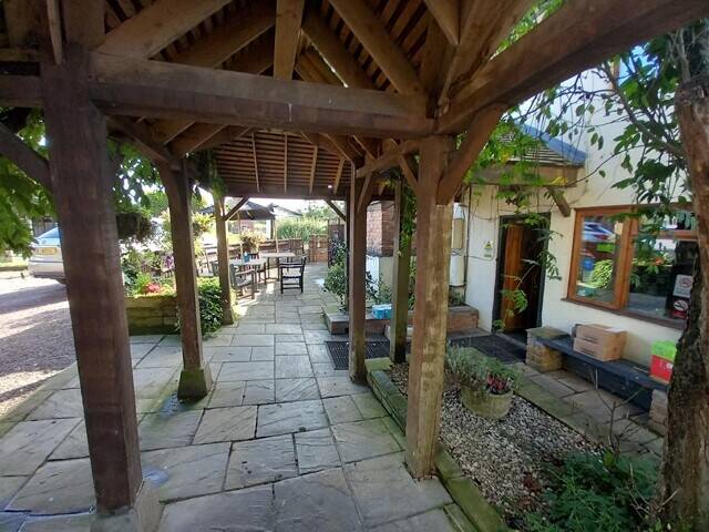Charming Gloucestershire Pub & Restaurant with Lakeside Gardens and Owners Accommodation For Sale Photo 6