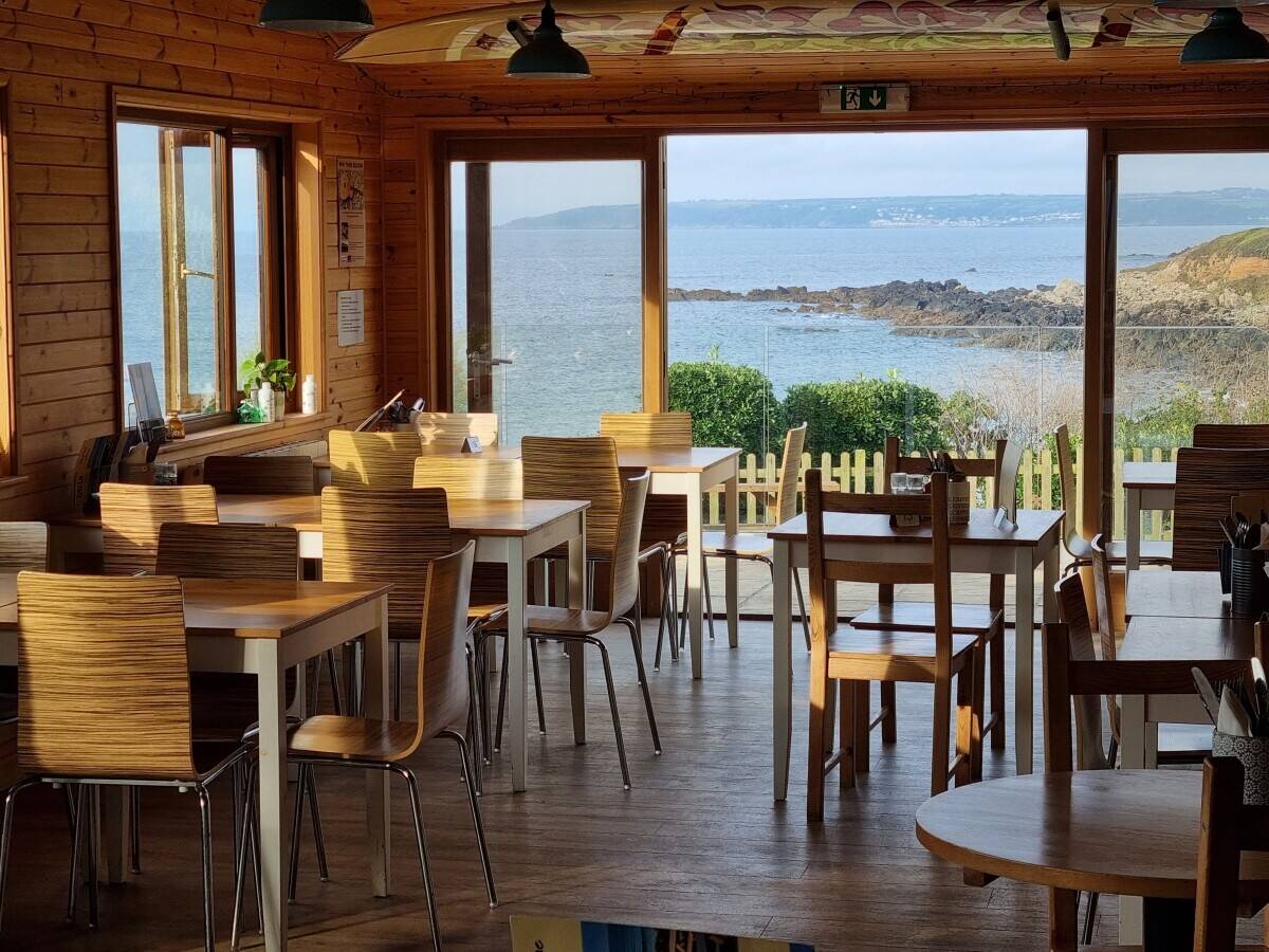 Charming Beach Café/Restaurant in Penzance Cornwall with Stunning Sea Views for Sale Photo 6
