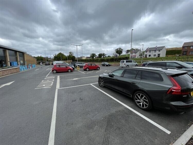 Prime Retail Unit For Sale in Thriving Newton Abbot, Situated by Co-op & Vets, Ready for Fit Out Photo 6