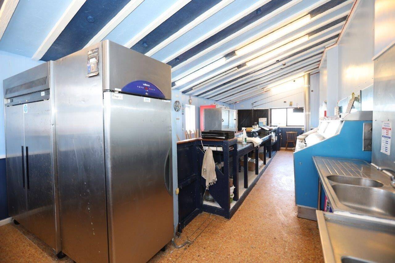 Prime Seaside Investment Opportunity, Residential/Commercial Property in Lowestoft Photo 6