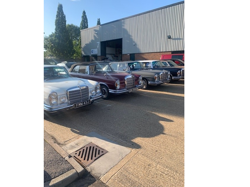 Well established Mercedes Benz specialist garage for sale Photo 6