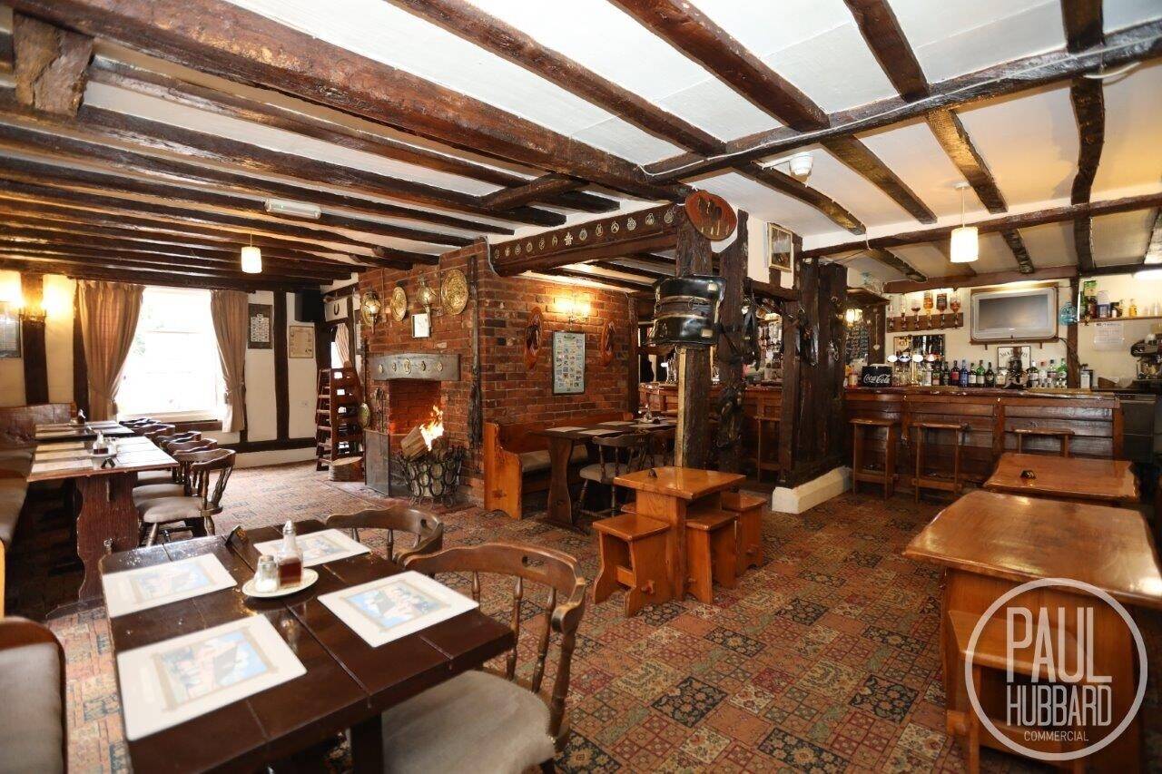 Grade II Listed Pub and Restaurant with Owner's and Guest Accommodation in Needham Market Suffolk Photo 6