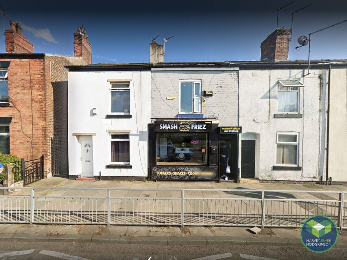 Prime Investment Property in Middleton, Manchester with Strong Rental Income Photo 6