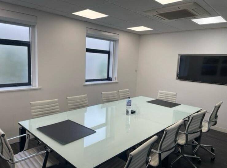 Newly Refurbished Large Office Space to Rent near Stirling Corner. Photo 6