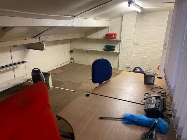 Commercial Unit To Let Tyseley Birmingham Photo 6