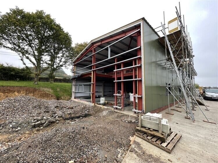 Rent a Newly Built, Accessible Light Industrial Property with Mezzanine in Beacon Park, Totnes Photo 6