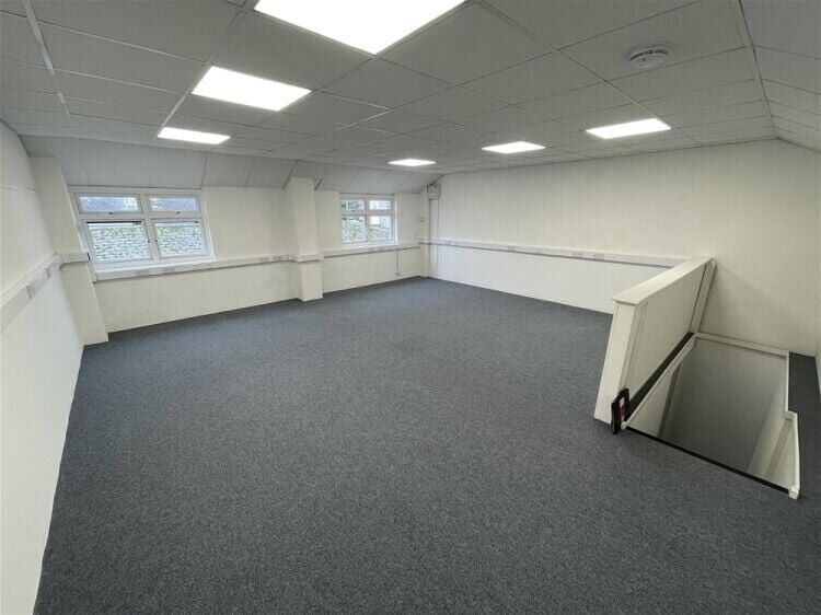 Business Units Available to Rent in Scenic Teignmouth, Devon Photo 6