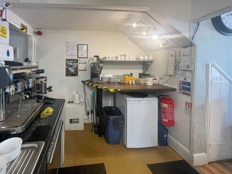 Profitable Café/Tearoom Business with Prime Location in St Marychurch, Torquay, Devon Photo 6