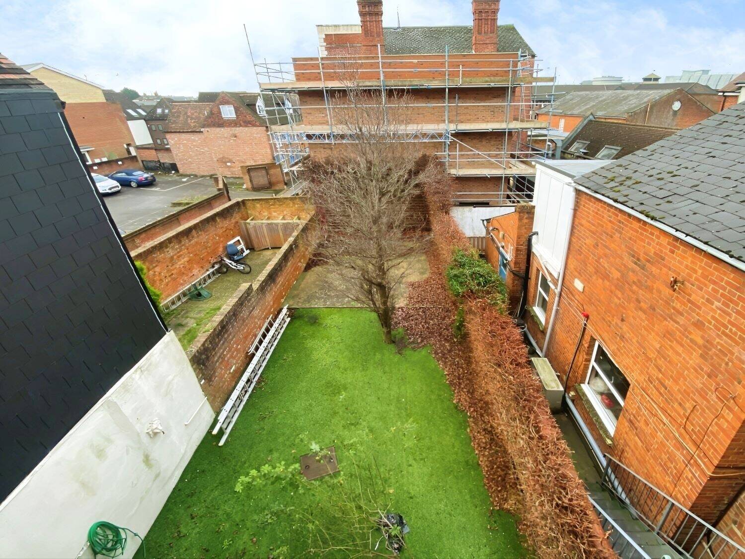Prime Freehold E-Class Commercial Office for Sale in Central Reading, Berkshire - Immediate Vacancy Photo 6