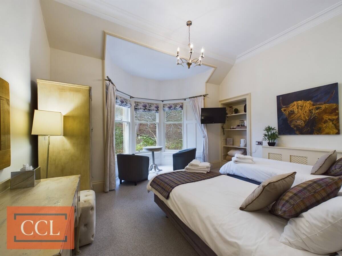 Substantial Victorian Manor Guest House in Forres Moray - A Vibrant Business Opportunity Photo 6