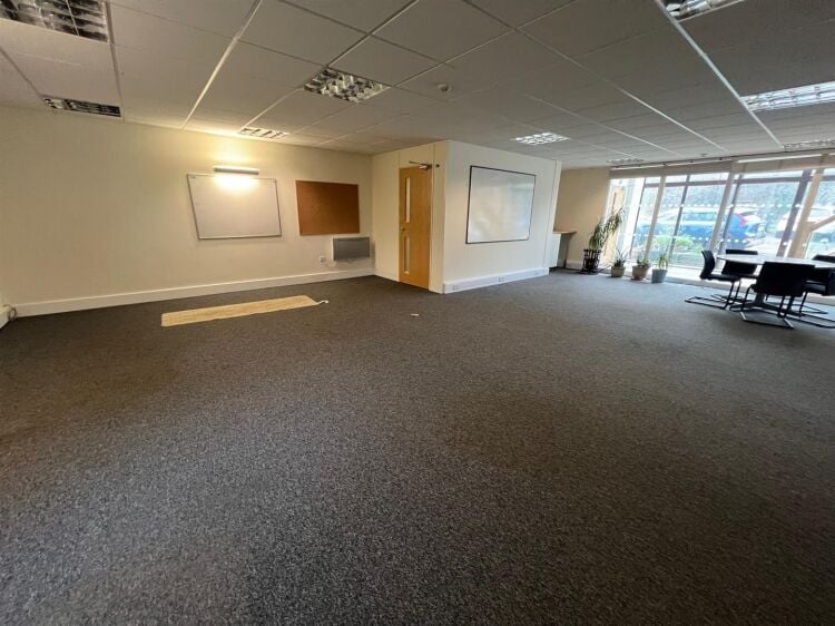 Ground Floor Office Suite with Stunning Views Available for Rent in Bristol Photo 6