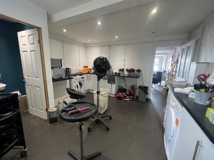 Prime Freehold Shop in Desirable Long Ashton Location, Available Now Photo 6