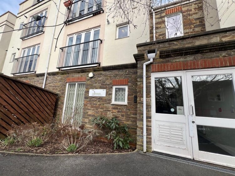 Double Fronted Office Space for Sale Near Montpelier Train Station in Bristol Photo 6