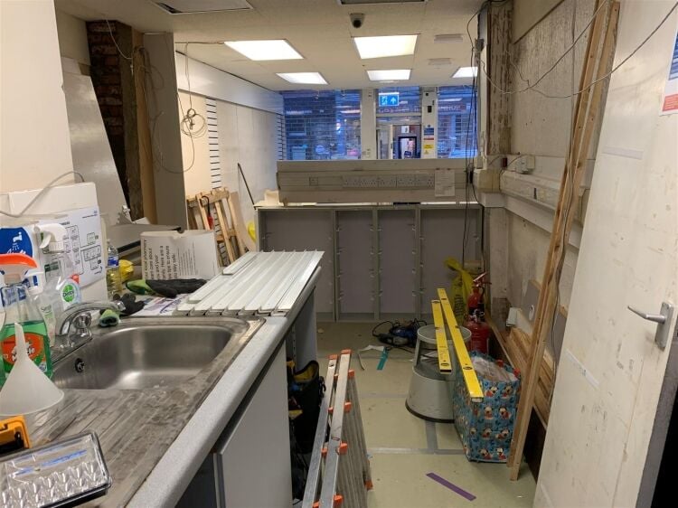 Prime Ground Floor Retail Unit with Parking in Highly Sought After Area of Bristol Photo 6