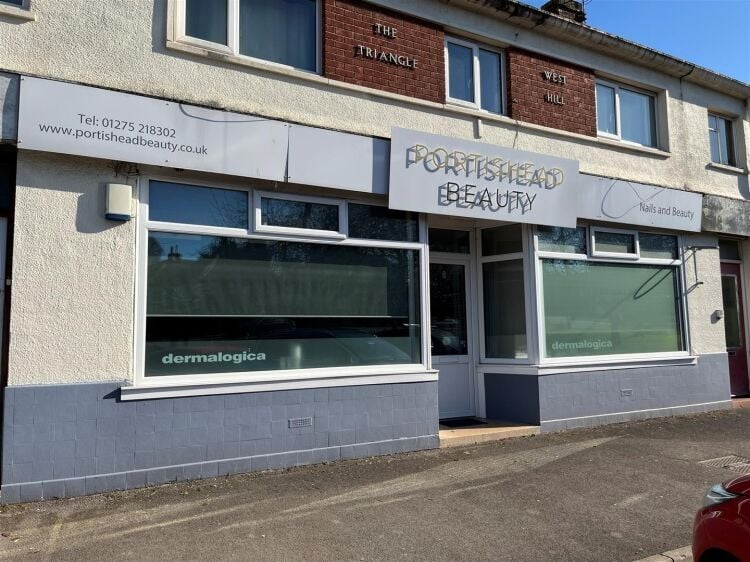 Versatile Retail Unit with Basement in Portishead Somerset, Ideal for Business Operations Photo 6