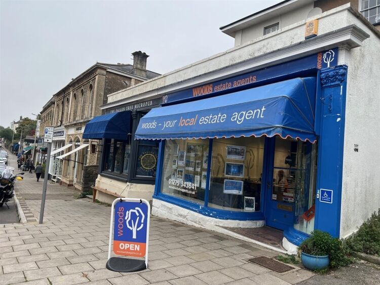 Prime Grade II Retail and Residential Property for Sale in Clevedon, Somerset Photo 6