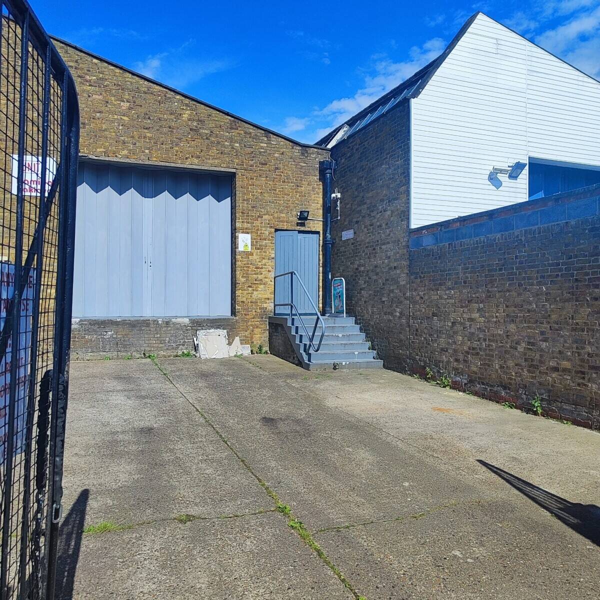 Cold Storage Warehouse for Sale in Harlow Ideal for Food and E-commerce Businesses Photo 5
