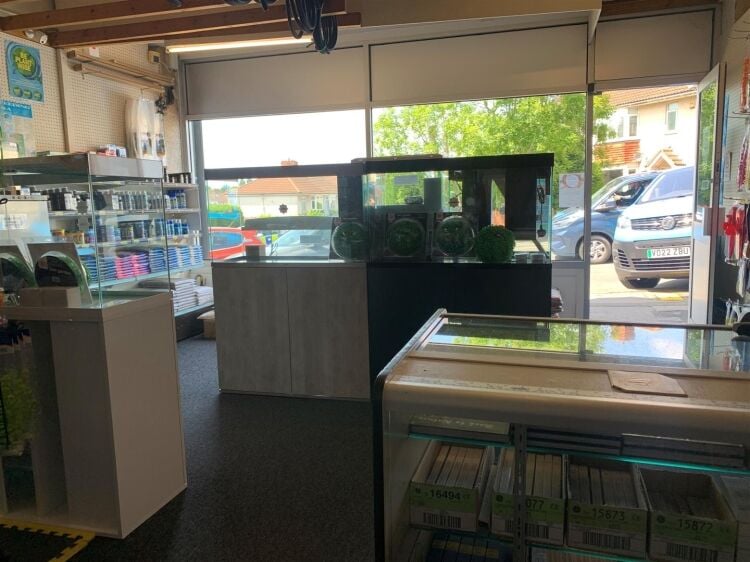 Ground floor retail space in Bristol with 744 sq ft, storage, WC, and garage facilities available Photo 6