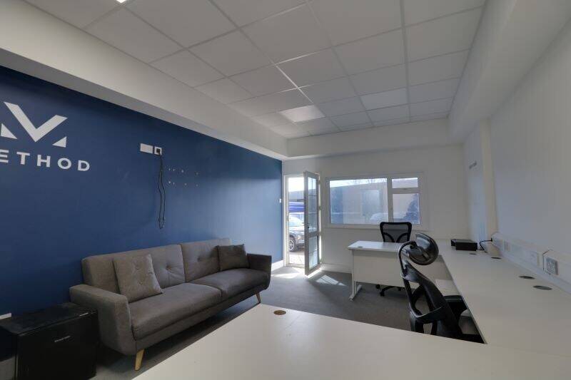 Office to Rent Approx. 300 sq. ft. Photo 6