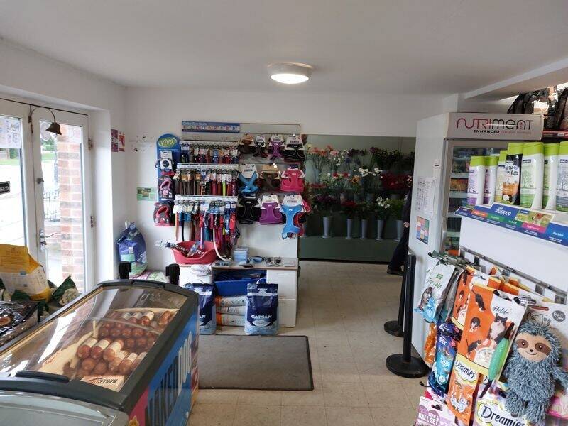 LETTING COMLETED  Highly Visible Retail Unit  5 Wyre Court, Haxby, York, YO32 2ZB Photo 5