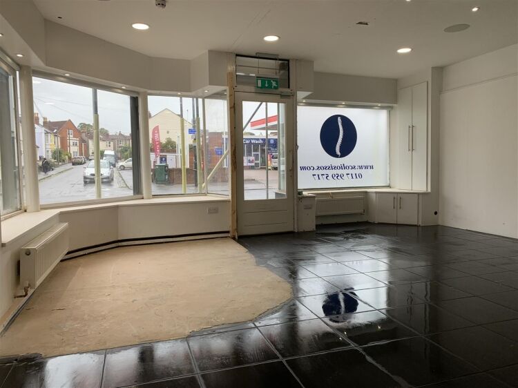 Ground Floor Retail Unit for Sale on Gloucester Road in Bristol Photo 6
