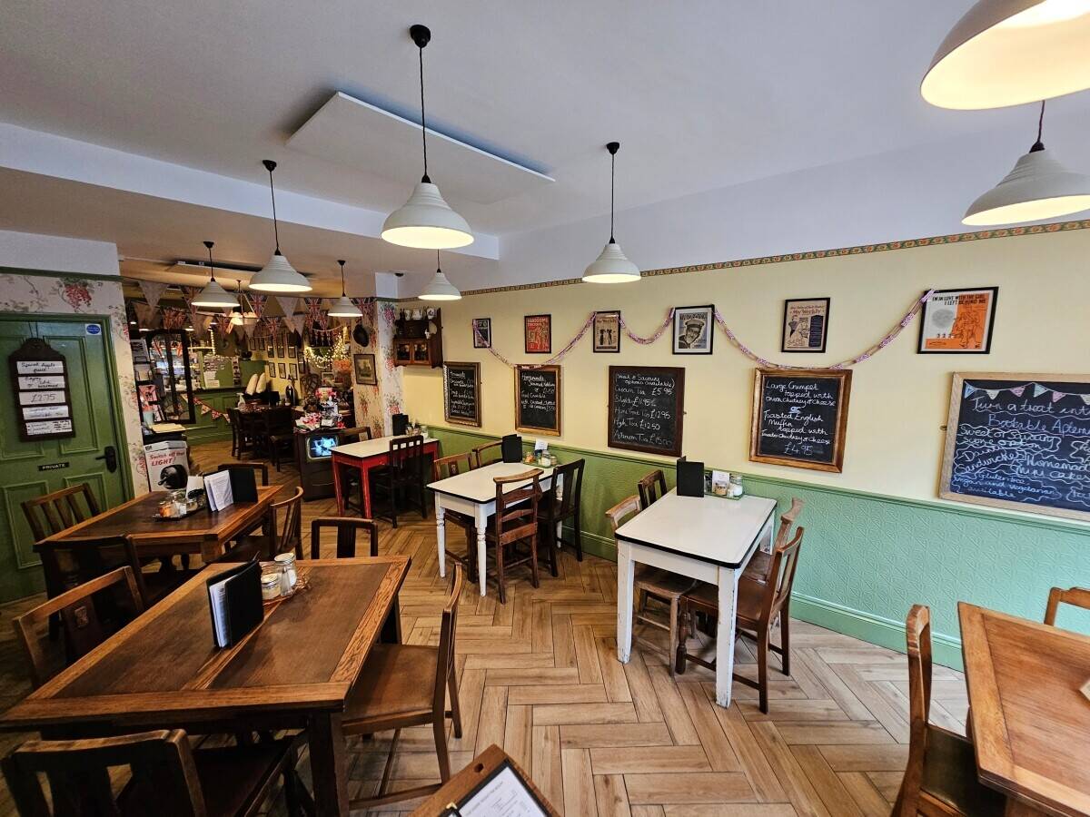 Two-storey A3 licensed café premises for sale in Ramsgate, Kent Photo 6