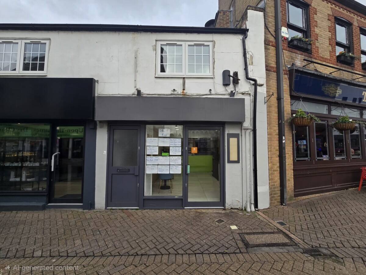Mixed-use freehold property for sale on Staines High Street in Staines upon Thames Surrey Photo 6