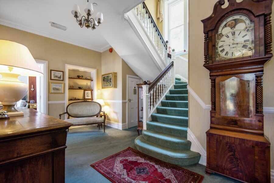 7-Bedroom Manor for Sale in Looe Cornwall with Scenic Views and Owner's Cottage Photo 6