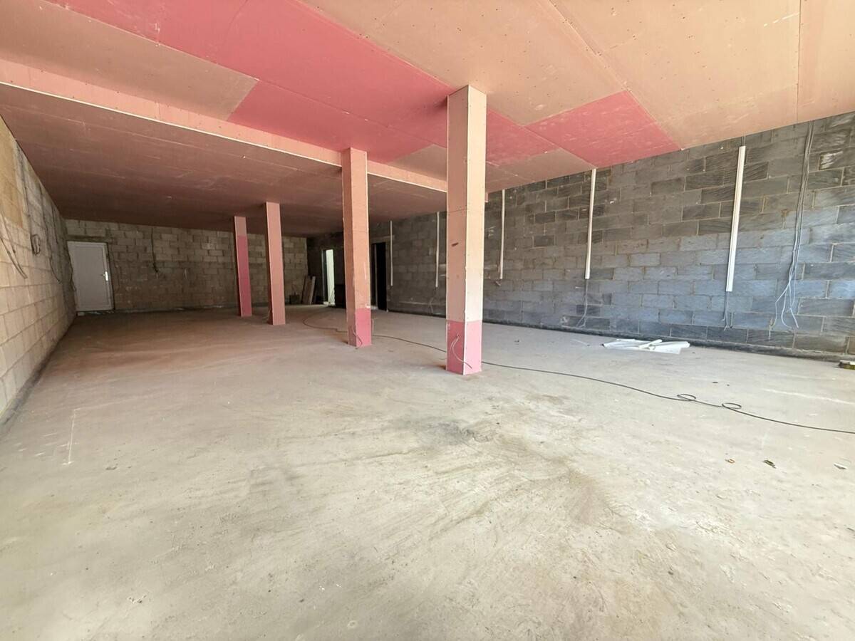 TO LET – Two Class E Retail / Commercial Units (Shell & Core) in TW14 Photo 6