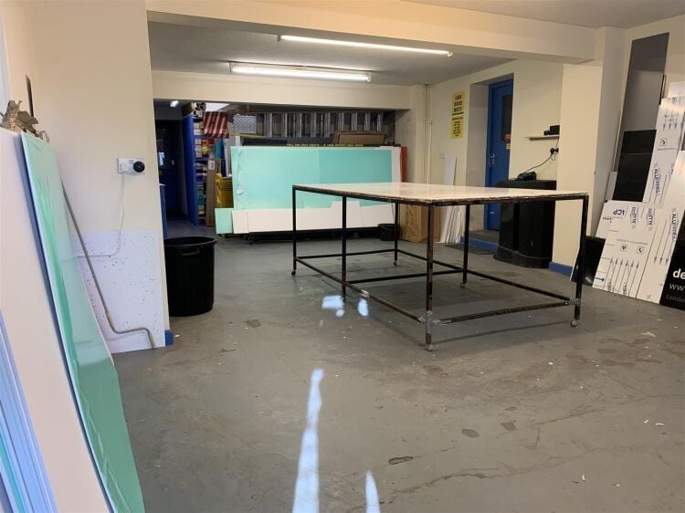 A substantial two-storey commercial premises extending to approximately 2,921 sq ft, arranged over ground and first floors. the property occupies a pr Photo 6