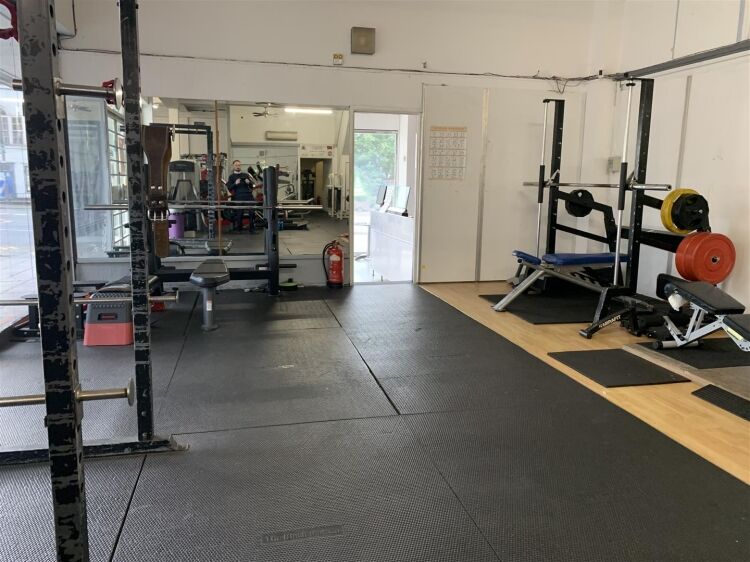 Former gym for sale in Bristol, 3,300 sq ft on Brislington Hill, ideal for various uses. Photo 6