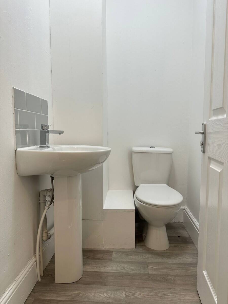 4-Bed HMO Property for Sale in Bishop Auckland County Durham with Long-Term Council Lease Photo 6