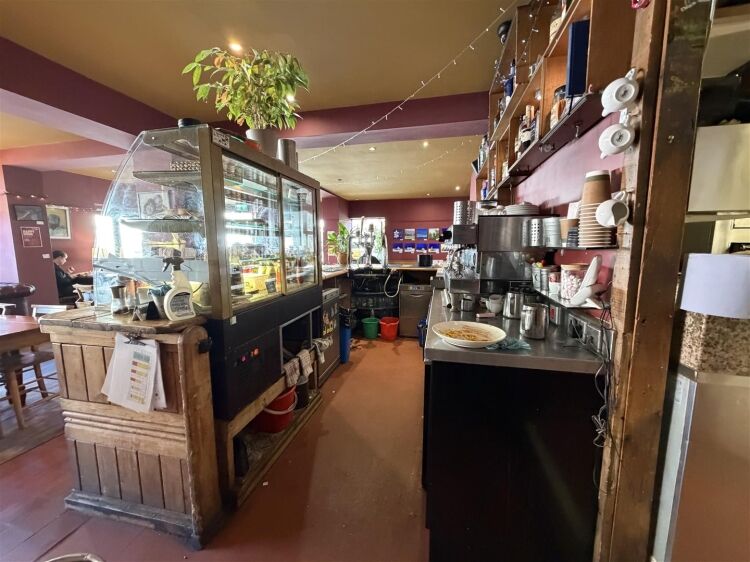 Lease available for fully fitted restaurant premises in Bristol, 1,458 sq ft on Sandy Park Road Photo 6