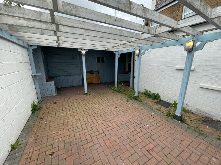 Freehouse Pub Bar Eatery for Sale in Poole Dorset with Patio Beer Garden Photo 6