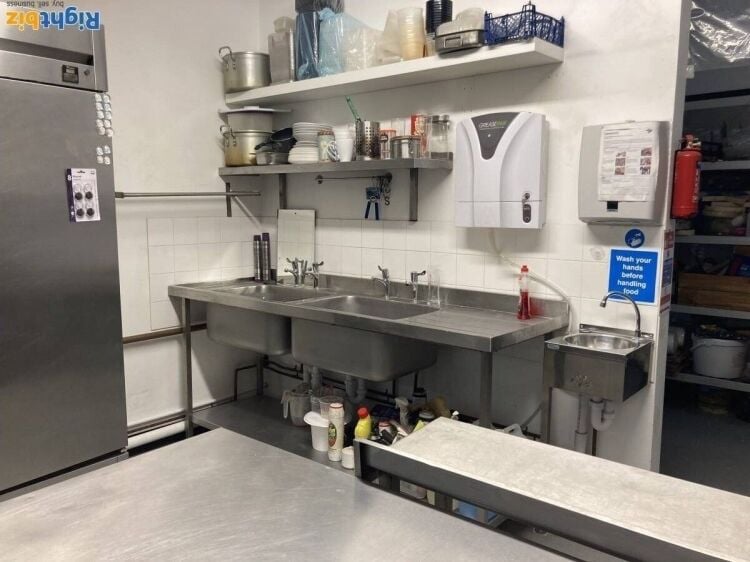 Prime Freehold Property in Warrington Cheshire, Fully Fitted Commercial Kitchen, Near Golden Square Photo 6
