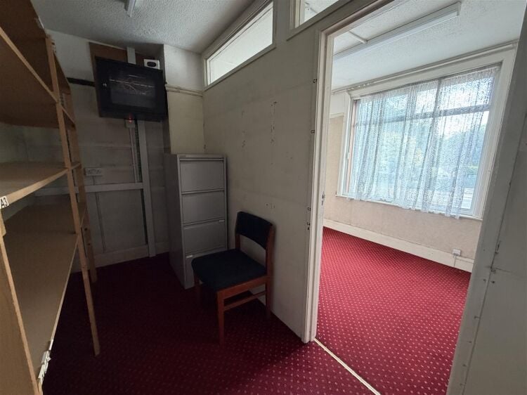 An end of terrace extended shop with first floor offices, measuring approximately 1,780 ft². the shop is situated in a highly prominent trading p Photo 6