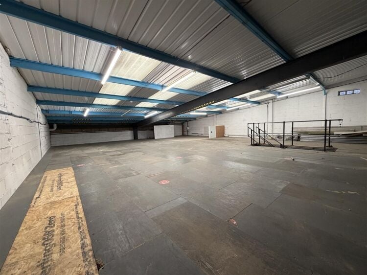 An end of terrace industrial unit measuring approximately 5,886 sq ft (546.8 sq m). the unit benefits from a spacious yard to the side and front provi Photo 6