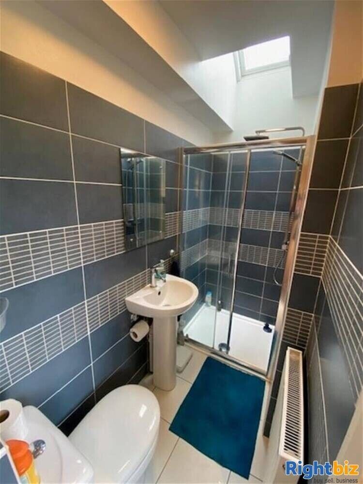 Spacious Four-Bedroom House with Profitable Kennel and Cattery Business in Buckinghamshire Photo 6