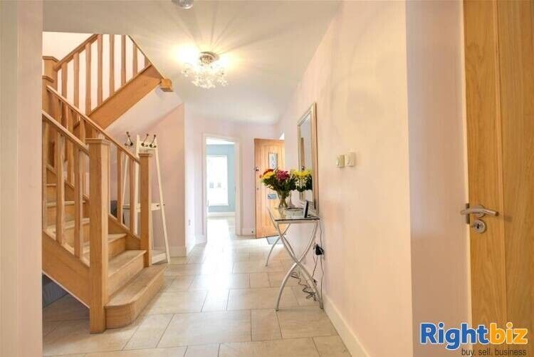 Stunning Coastal Holiday Homes with Potential for Guest House Conversion in Gosport, Hampshire Photo 6