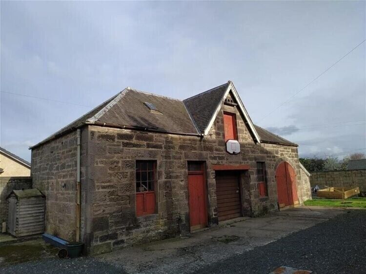 Profitable Historic Guest House in Elgin, Moray with Development Potential Photo 6