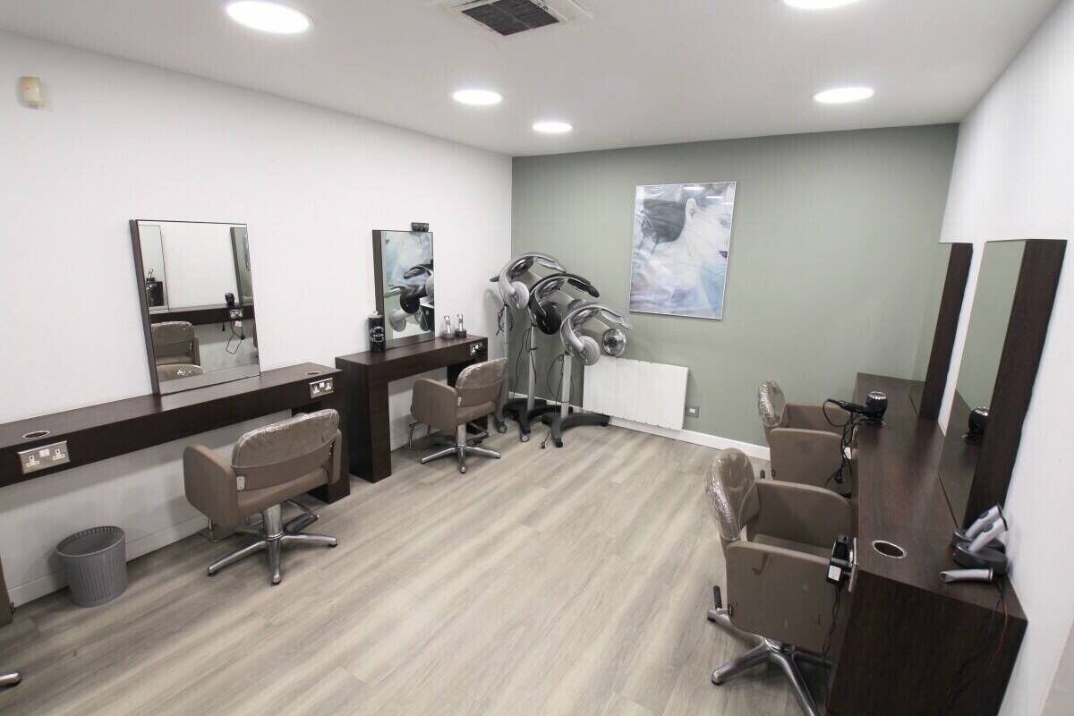 Profitable Hair Salon Business on Central High Street in Elgin for Sale Photo 6