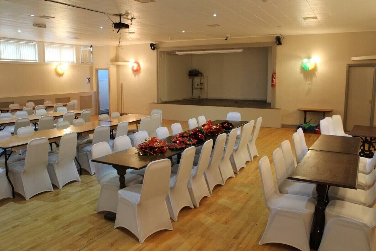 Public House and Busy Function Venue for Sale in Prime Pontypridd Location Photo 6