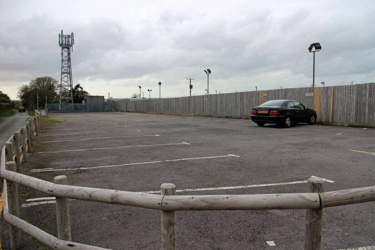 Prime Cardiff Airport Secure Parking Business with Bonus Pub for Sale Photo 6