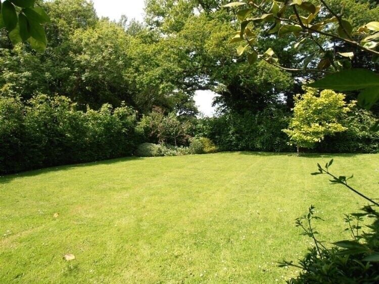 Former Care Home in Gillingham Dorset for Sale - Expansion Potential and Full Occupancy History Photo 6