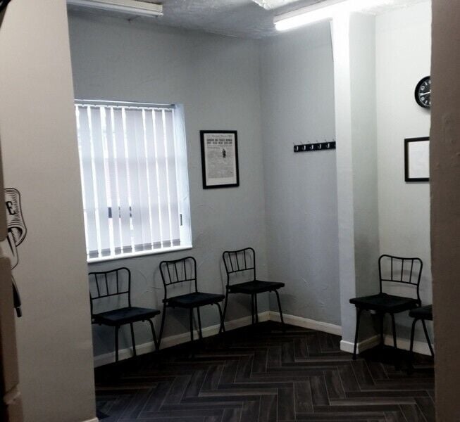 Established Barber Shop for Rent in Cradley Heath, Prime Location, High Turnover, Low Overheads Photo 6