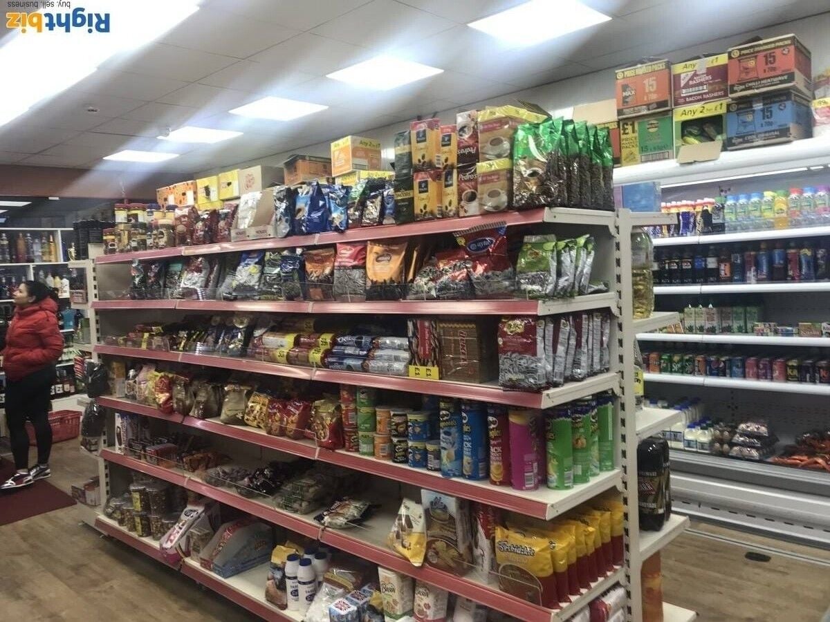 Prime Location Freehold Shop Plus Three Studio Flats in Keighley, West Yorkshire for Sale Photo 6