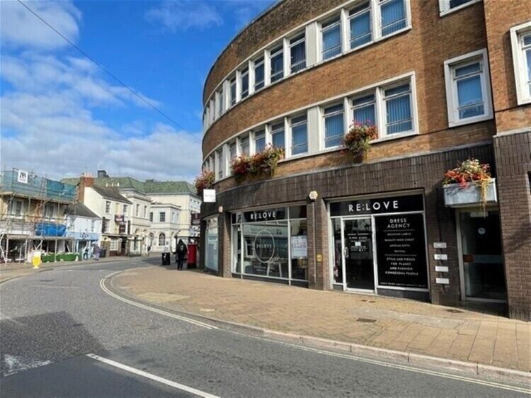 Secure Prime Retail Space in the Heart of Barnstaple, High Footfall Area with Parking Photo 7