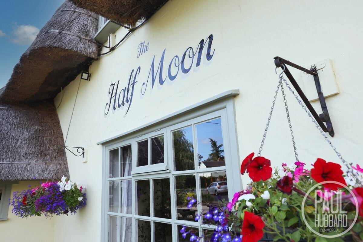 Grade II Listed Pub with Private Accommodation in Belchamp St Paul, Essex for Sale Photo 7