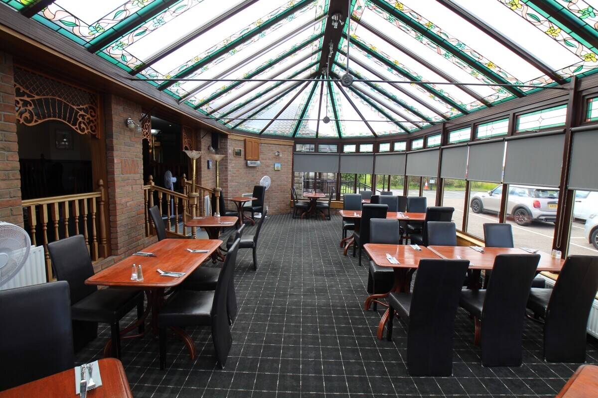 Bar and Restaurant with 8 Letting Rooms Available in Fraserburgh Outskirts Photo 7